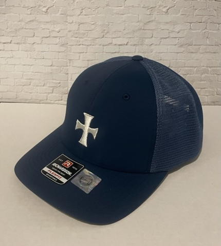 In Hoc Blue – Performance Trucker Hat