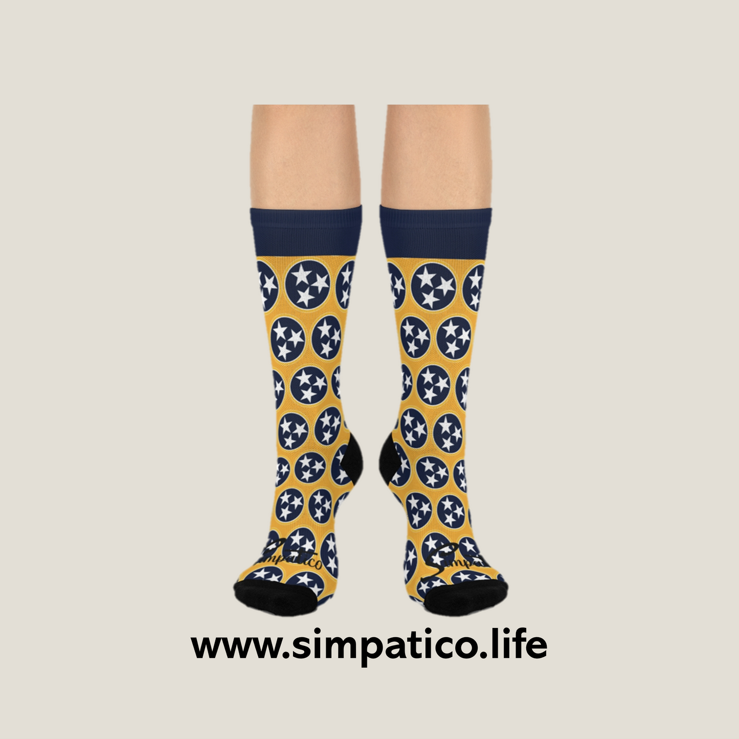 Chattanooga, Tennessee - Cushioned Crew Socks
